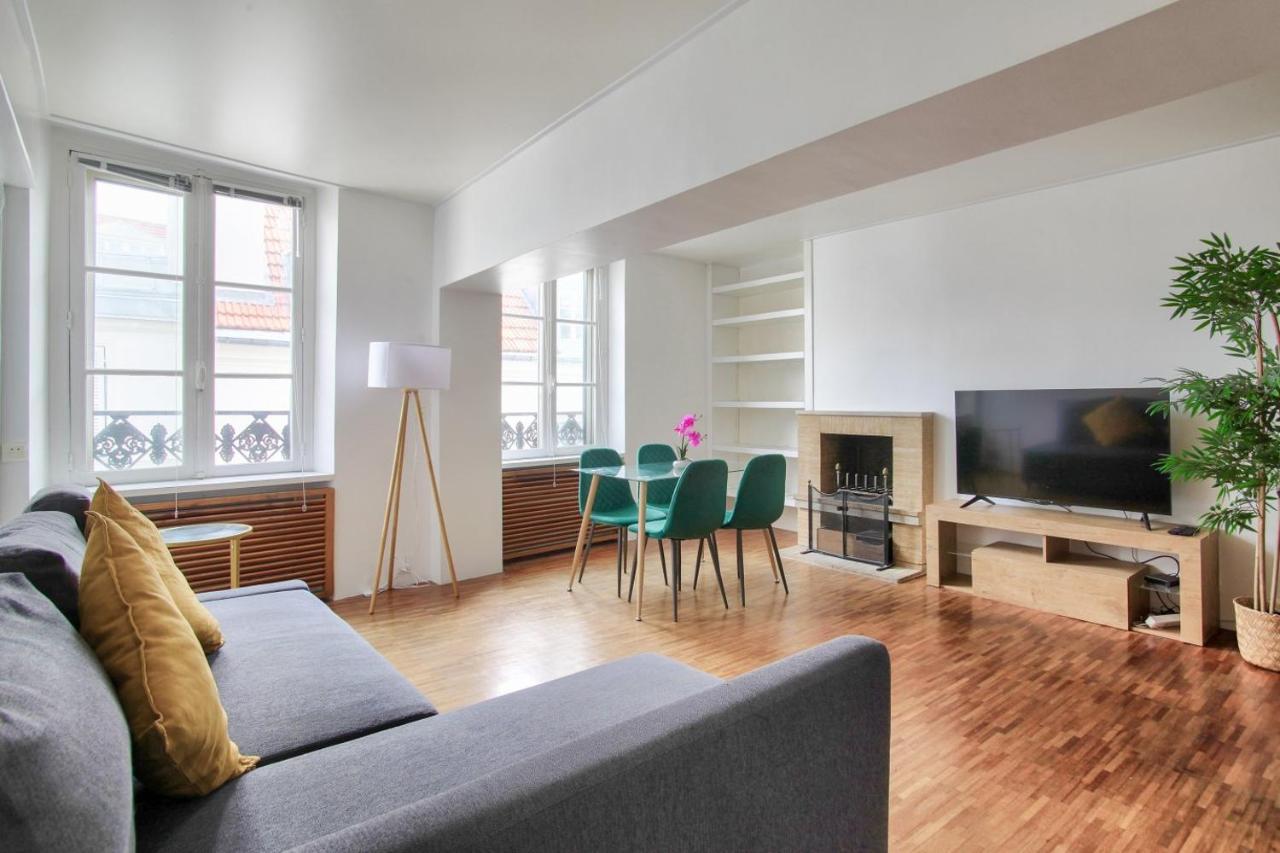 3 Bedrooms Le Marais Beauregard Париж Экстерьер фото